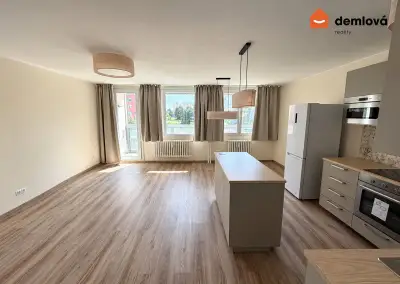 Pronájem bytu 3+kk 69 m², Praha - Kamýk