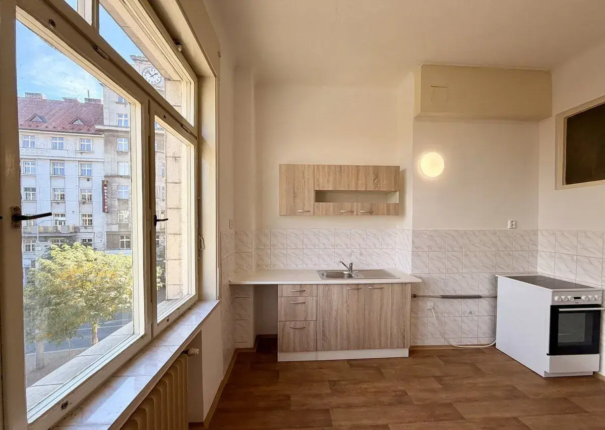 Pronájem byty 2+1, 66 m² - Plzeň - Jižní Předměstí