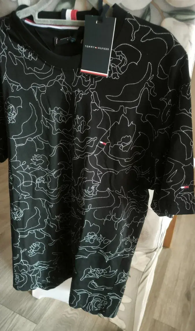 Tričko nové M Tommy Hilfiger