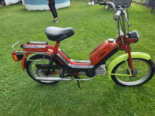Babetta 210, červená původní barva, s kartičkou 5.