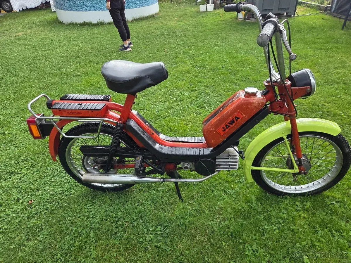 Babetta 210, červená původní barva, s kartičkou 5.