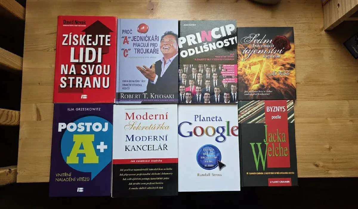 Velký výběr knih a učebnic