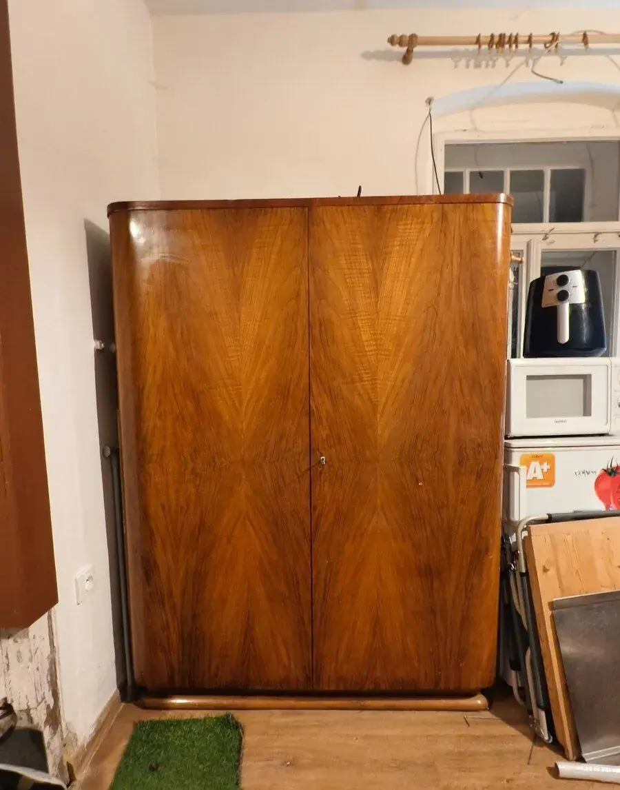 Starožitná komoda ořechovice styl Halabala