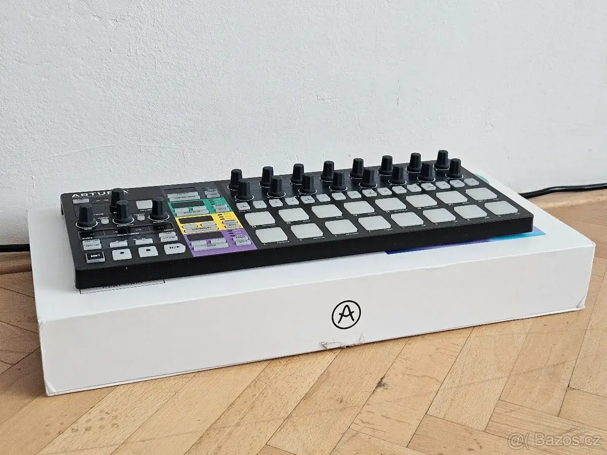 Arturia BeatStep Pro (black)