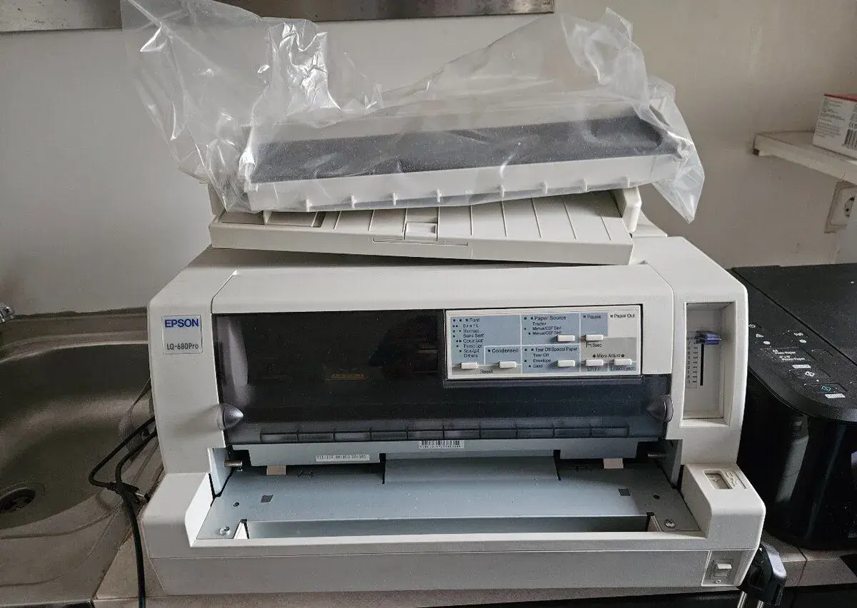 Jehličková tiskárna Epson LQ-680Pro – NEPOUŽITÁ / STAV