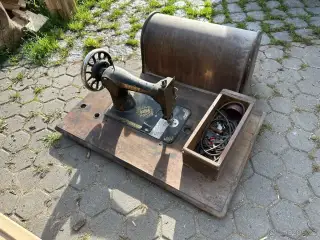 Šicí stroj Singer