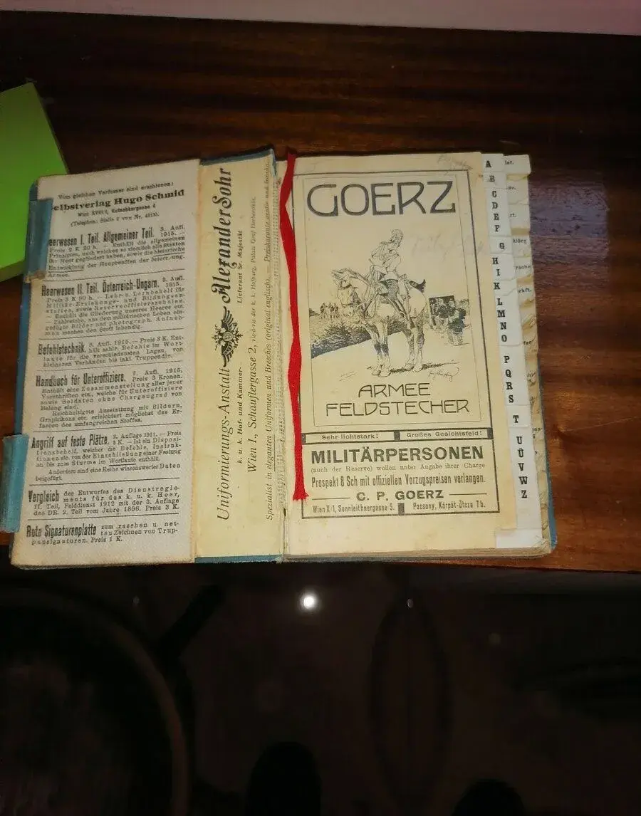Taktická příručka z roku 1915