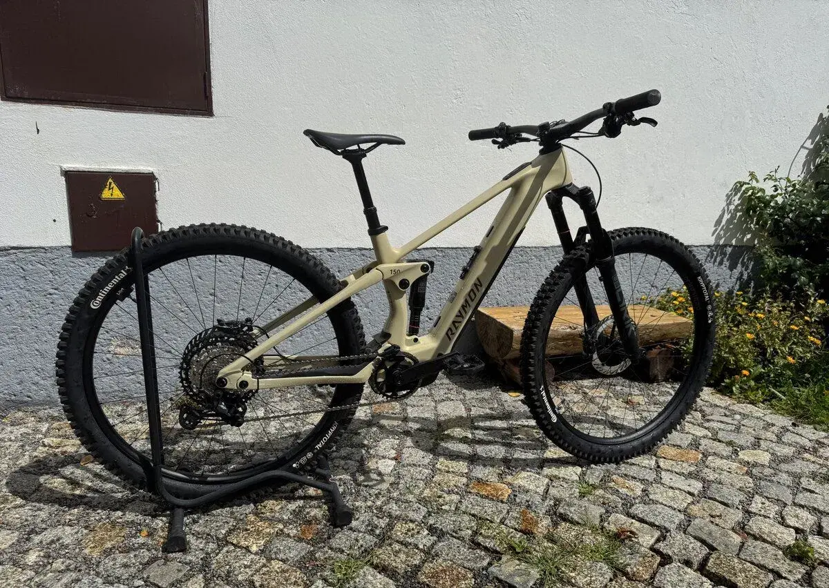 Lehké elektrokolo Raymon Soreno PRO S - Bosch SX, Karbon