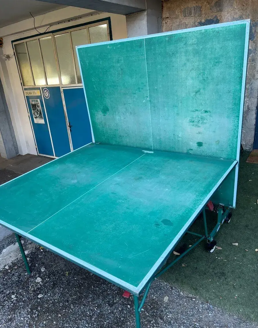 STŮL NA STOLNÍ TENIS. KETTLER HLINÍKOVÁ DESKA