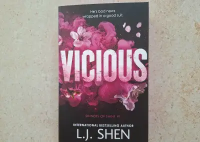 Nová anglická kniha L.J. Shen Vicious