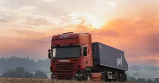 Souprava Scania R440 a Fliegl DHKS 350/35 - NOVÁ STK