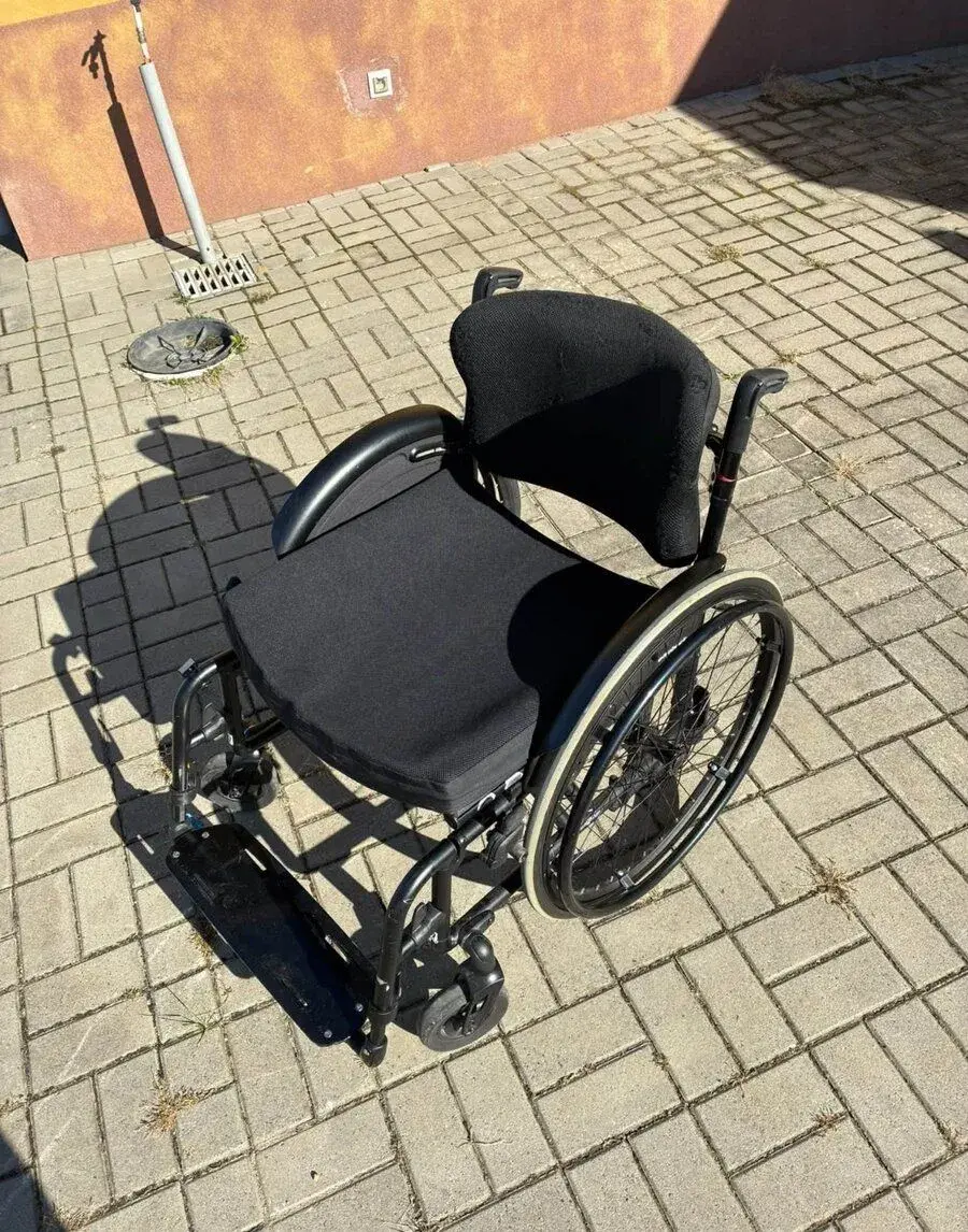 Aktivní invalidní vozík