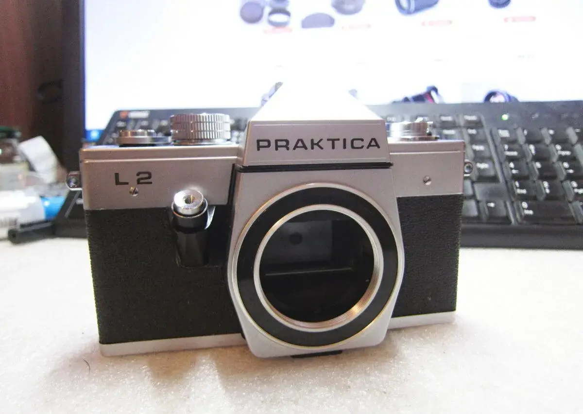 Praktica L2 + expozimetr Leningrad 6 – PO GENERÁLNÍ OPRAVĚ