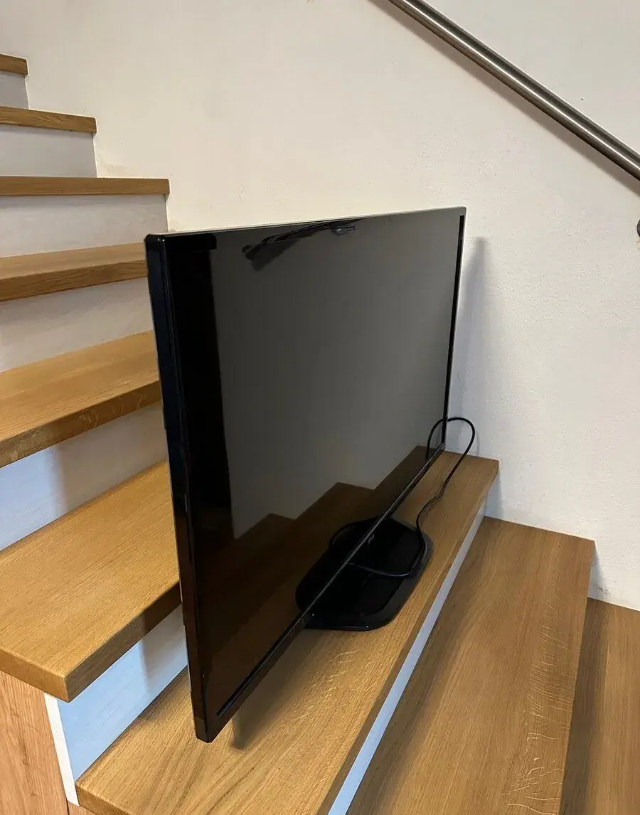 LG 42LN5400 – 42″ (107 cm), Full HD LED TV – skvělý stav