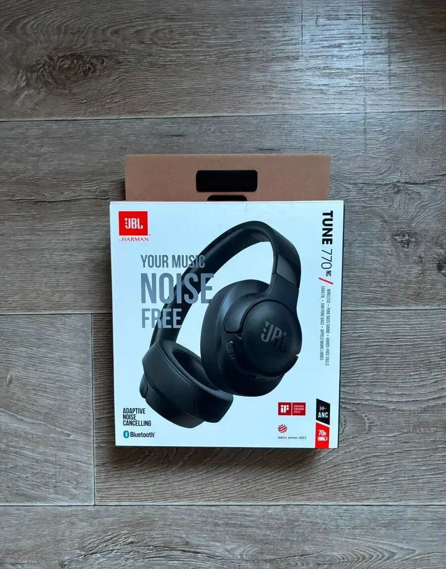 Bezdrátová sluchátka JBL 770nc