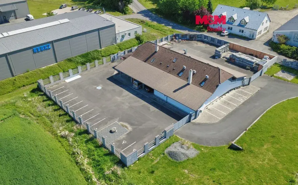 Pronájem obchodního objektu, 365 m², Drslavice