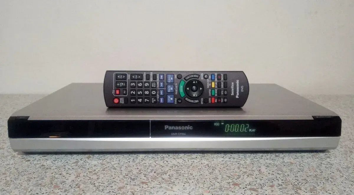 HDD/DVD rekodér Panasonic DMR-EX96 - 320GB HDD
