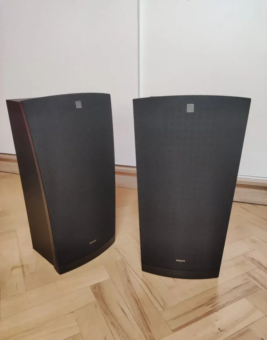 Philips FB975/00 – pár reprobeden, možnost poslechu