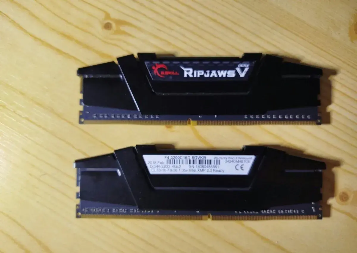 G.SKILL Ripjaws V 8GB [2x4GB 3200MHz DDR4 CL16