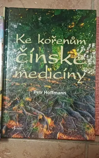 NOVÁ Ke kořenům čínské medicíny- Hoffmann