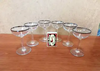 6 LIKÉROVÝCH SKLENIČEK