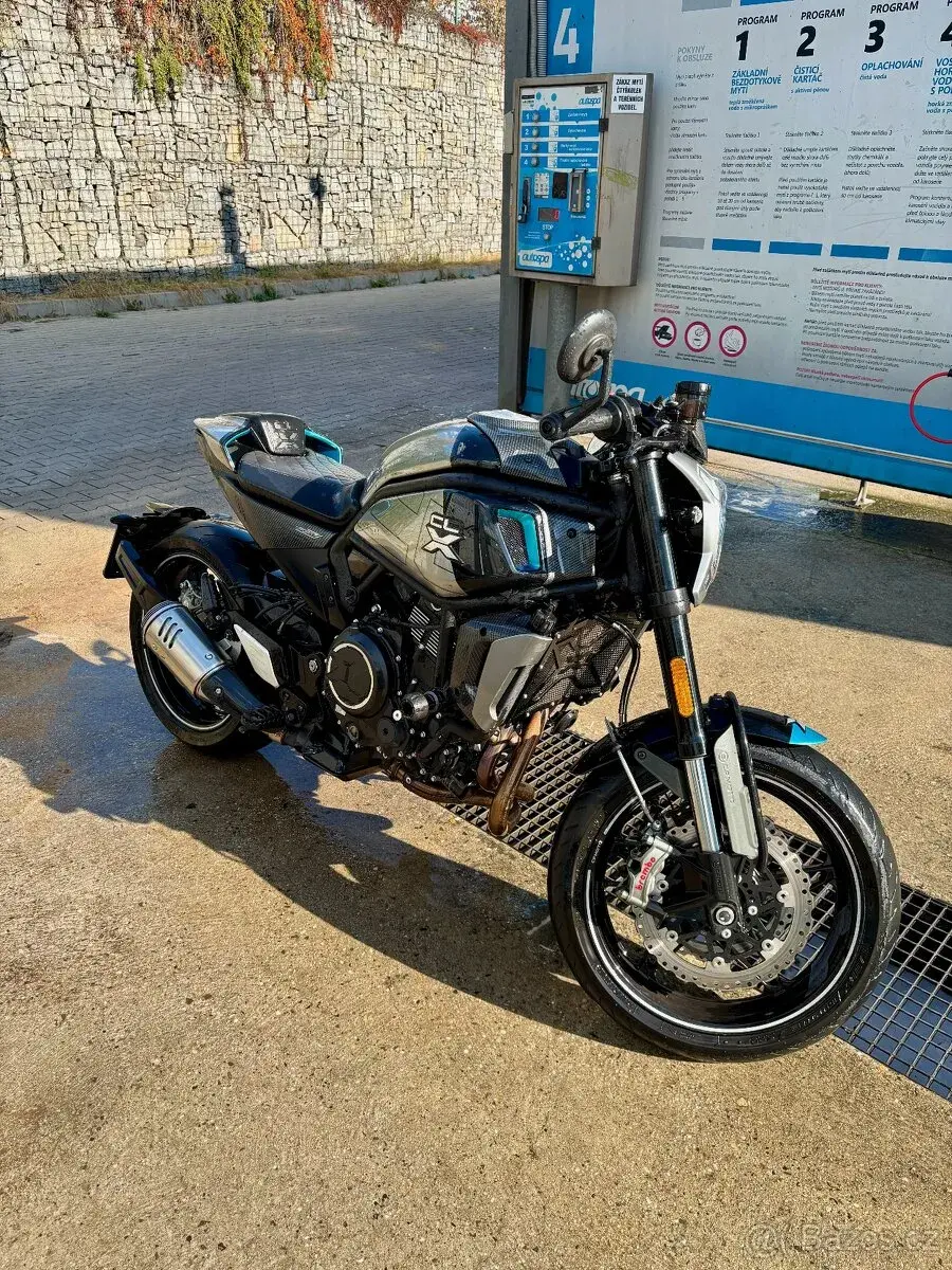 CFMOTO 700CL-X Sport (2024) – 1. majitel, garážovaná, Power