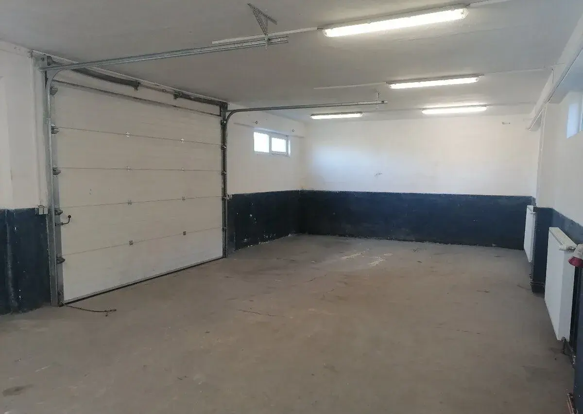 Pronájem firemních, montážních, skladových prostor cca 115 m