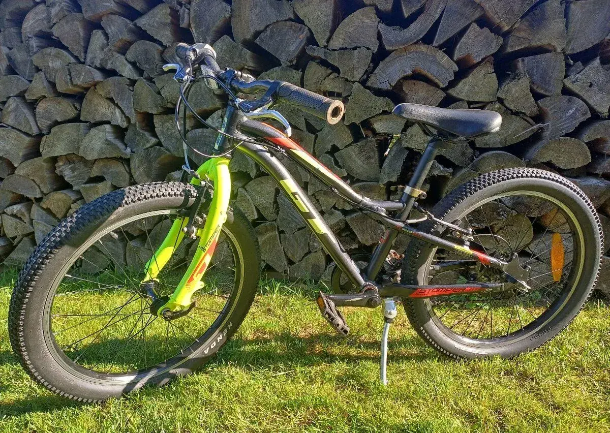 Horské dětské kolo GT Stomper 20"