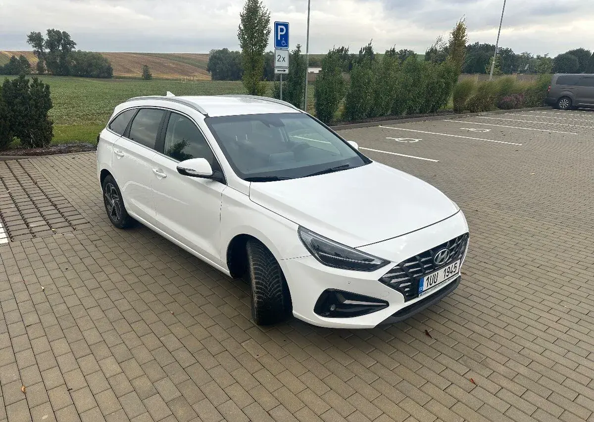 Hyundai i30 – 16 900 km