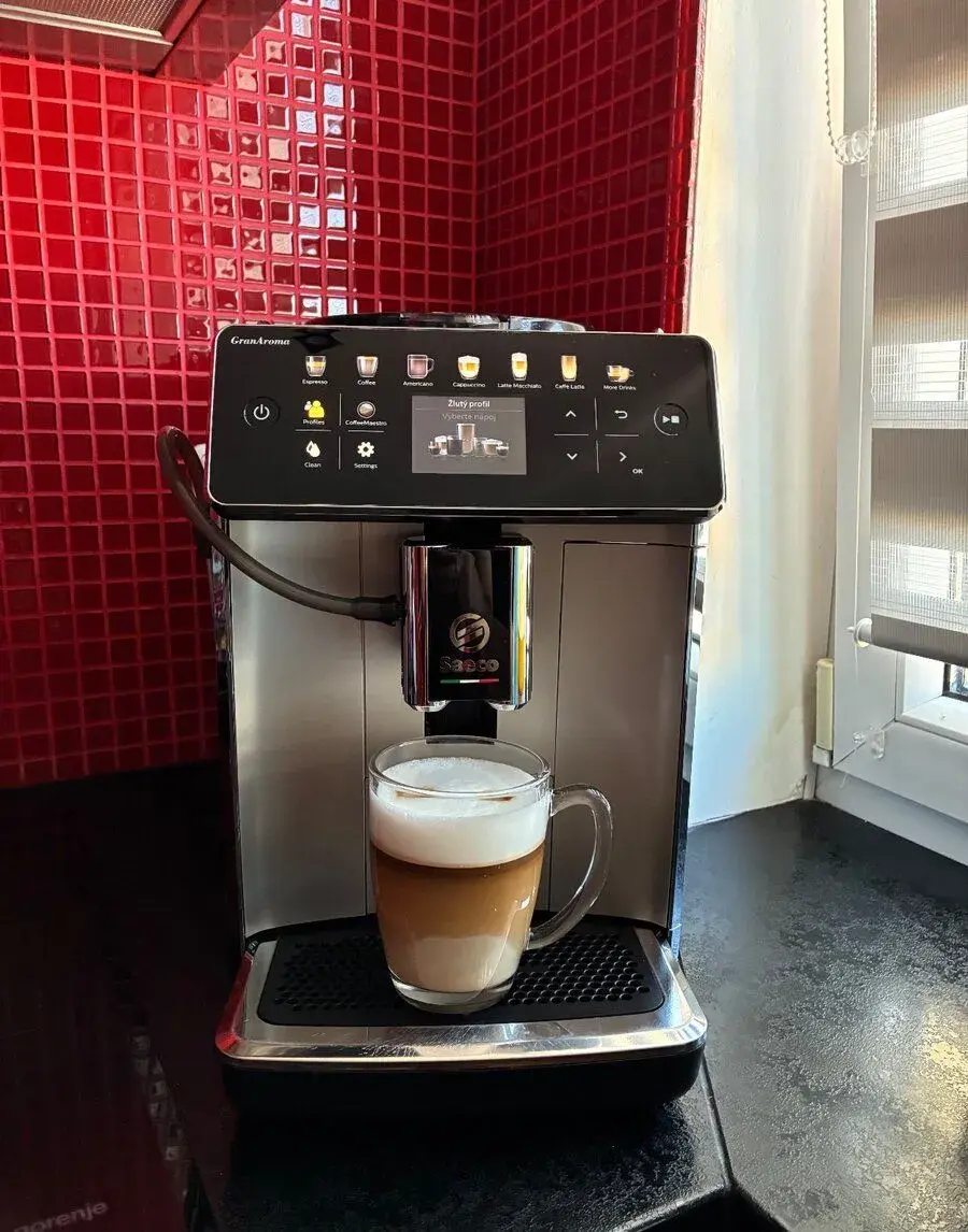 Automatický kávovar Saeco GranAroma SM6582/30 záruka