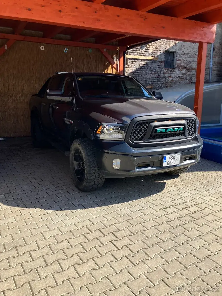 Dodge rám – 2017