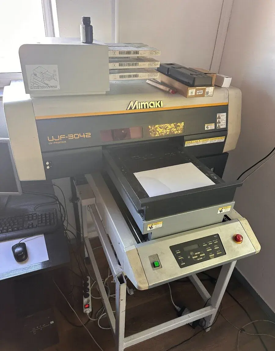 Tiskárnu Mimaki UJF- 3042
