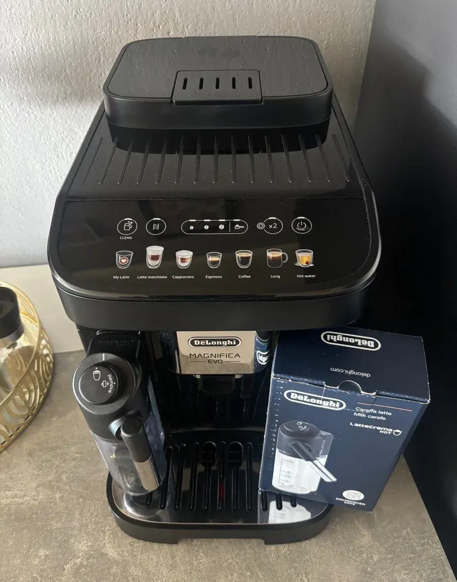 Automatický kávovar De'Longhi Magnifica Evo
