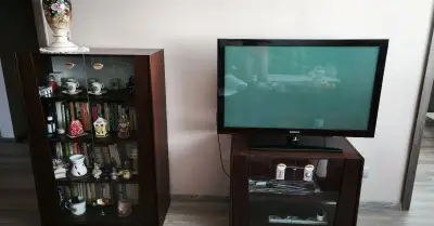 Plazmovou TV Samsung, 40"