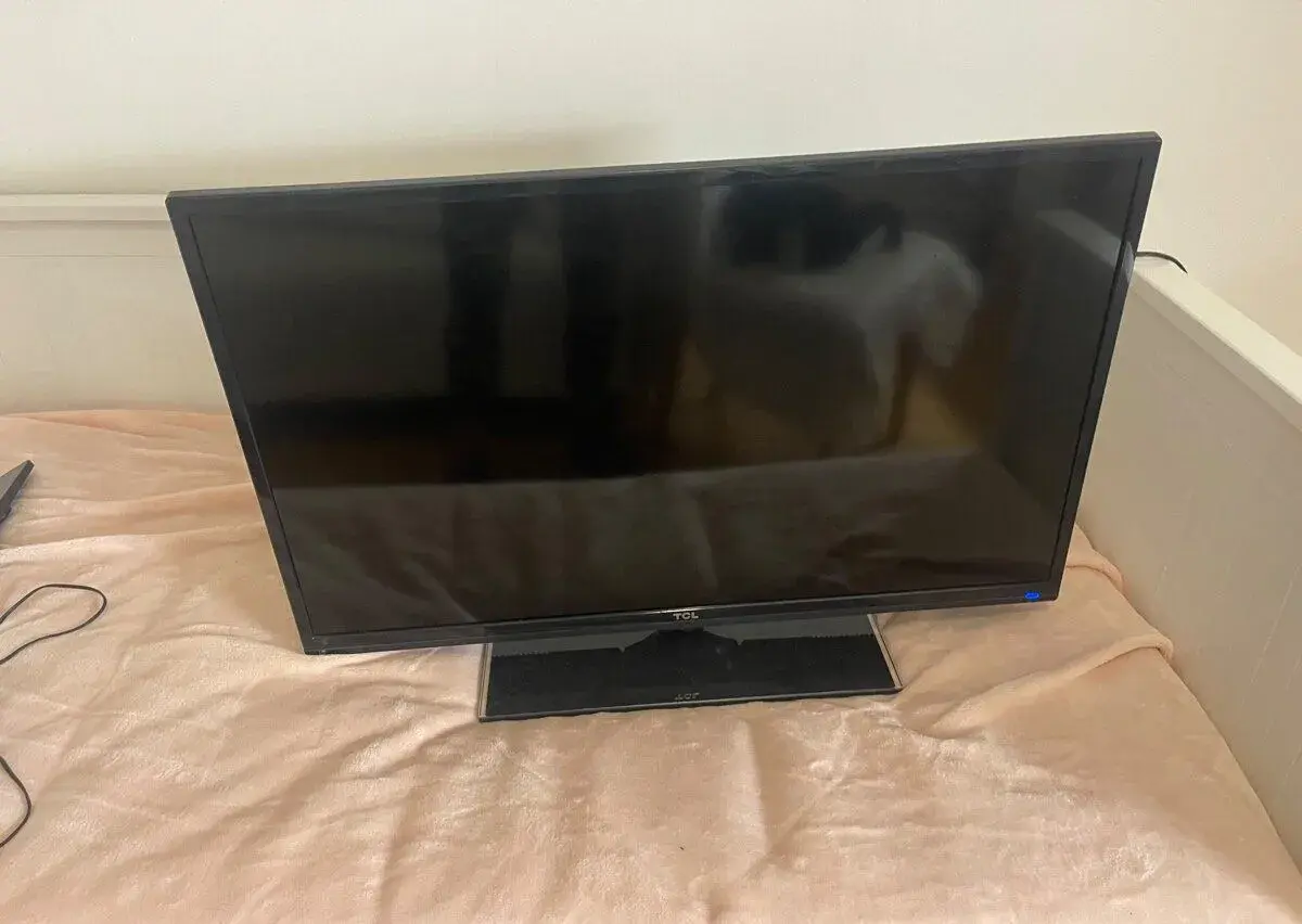 32" LED televize TCL (model L32F3303)