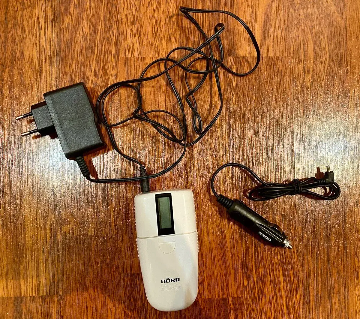 Nabíječka akumulátorů DÖRR UNI CHARGER LCD‑1