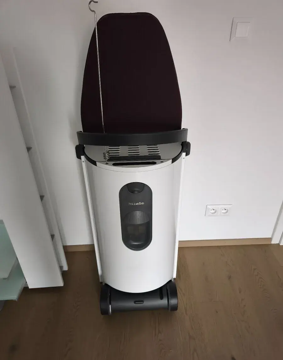 Parní žehlicí systém Miele