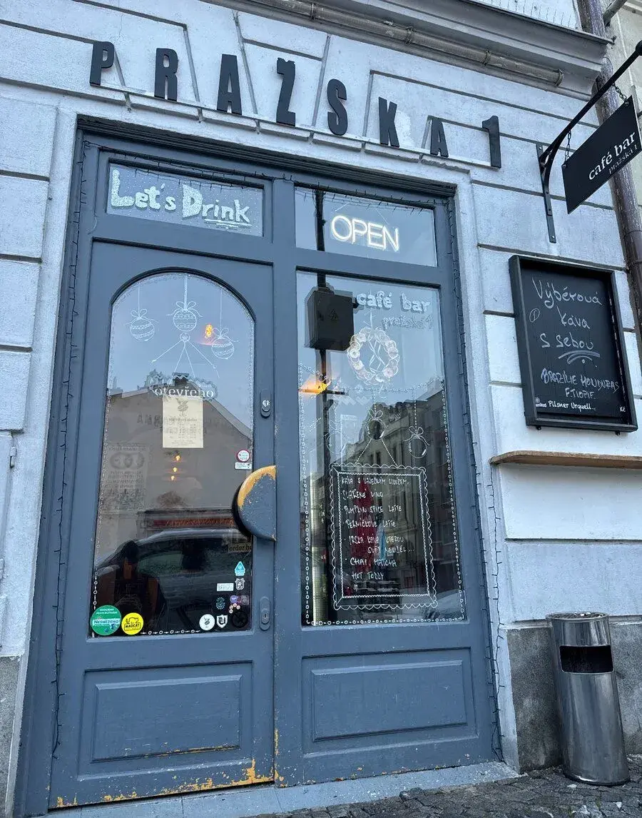 přenechám zaběhnutý cafébar