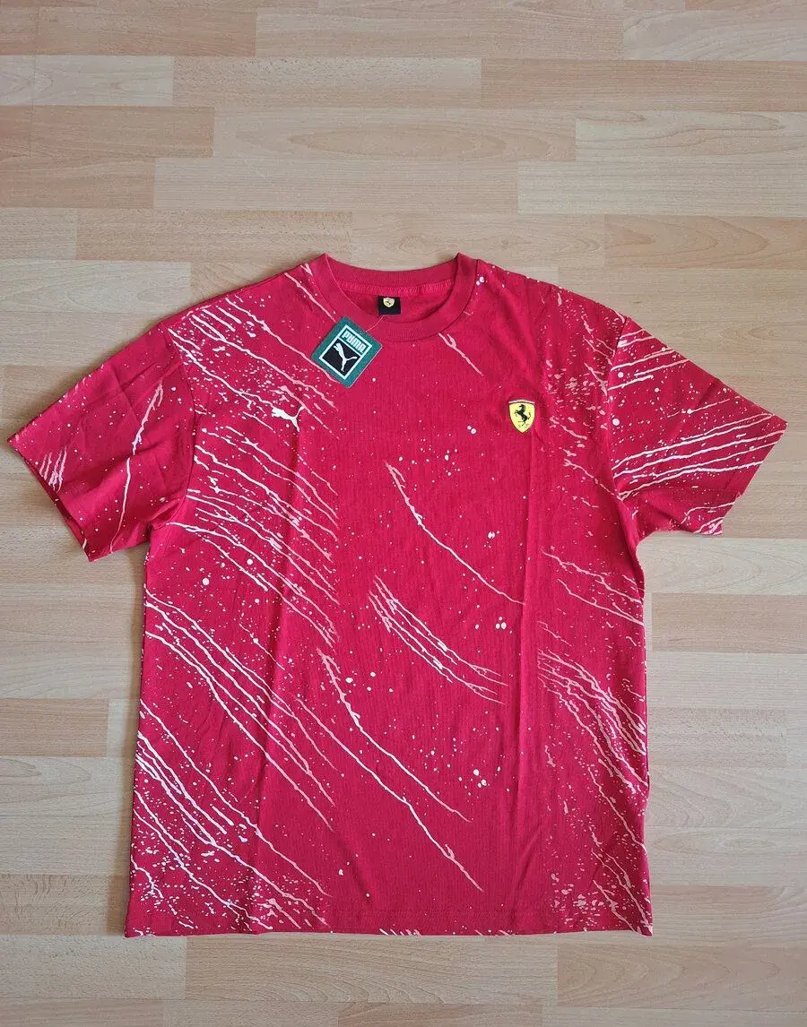 Ferrari F1 / Formule 1 triko značky PUMA 'color splash'