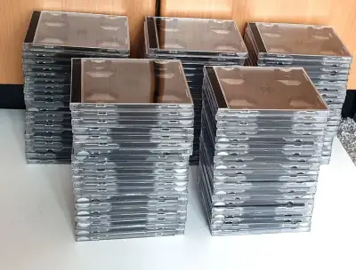 KRABIČKY NA DVOJ CD 90Ks Nové