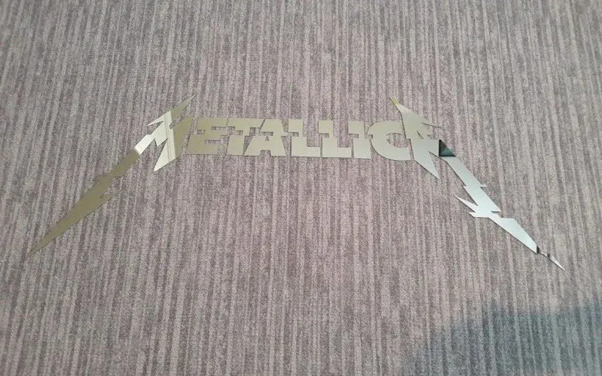 Kovový nápis Metallica - Hardwired to self Destruct