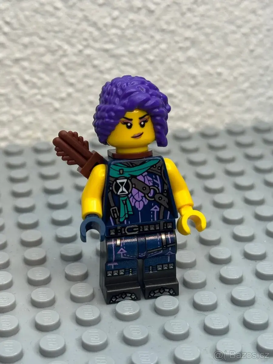 LEGO figurka Zoey (set 71456)