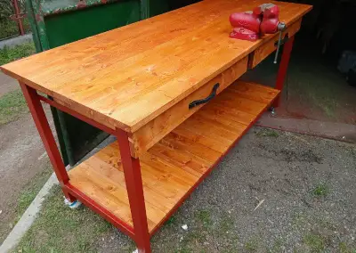 Dílenský ponk, pracovní stůl