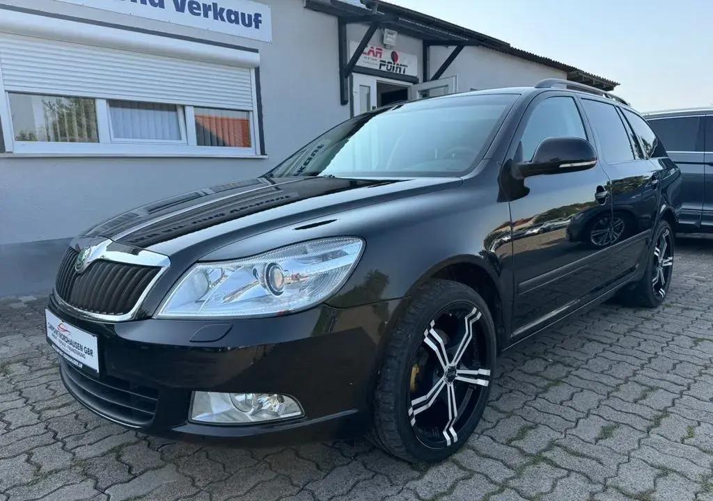 BOLT UBER TAXI AUTOPUJČOVNA