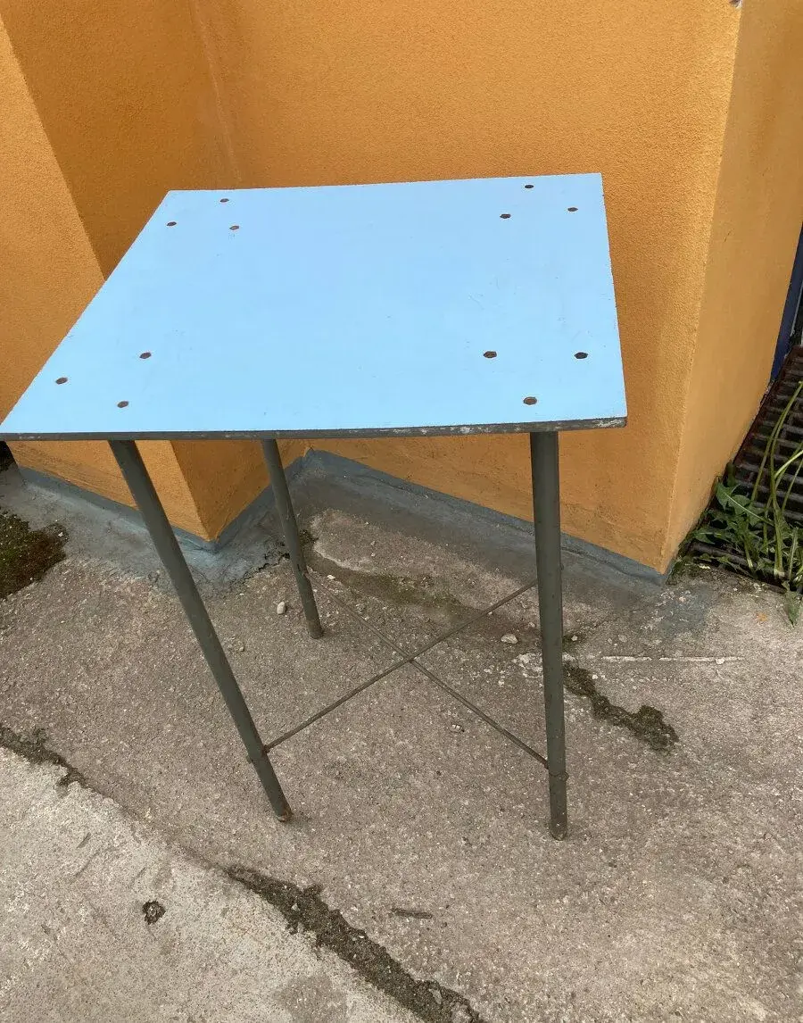 Stolek, stůl květinový, podstavec, ponk za 500 kč