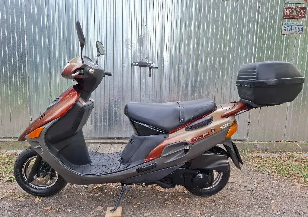 Suzuki AN 125 - 14tkm, CZ TP, nová STK