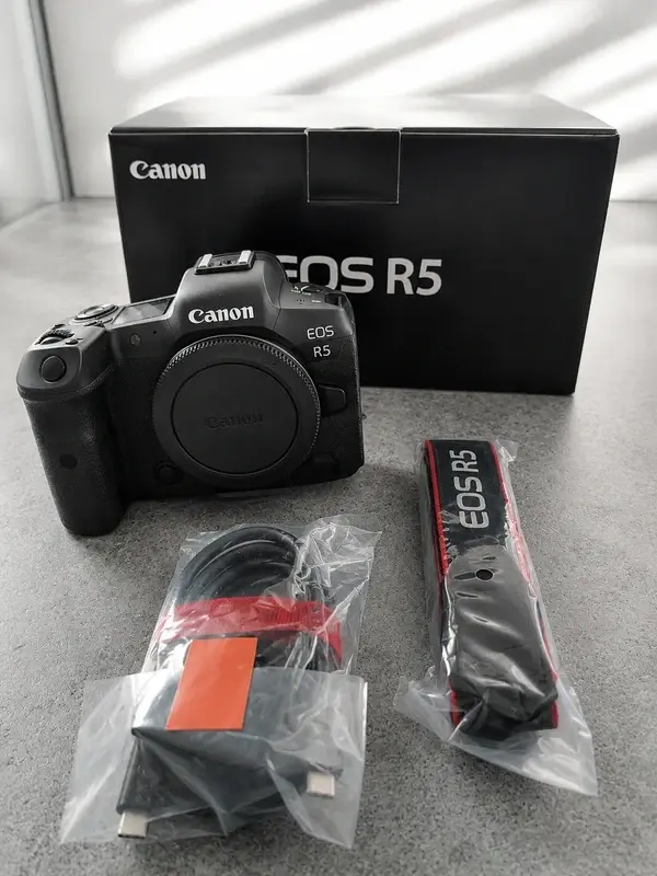 Bezzrcadlovka Canon R5 - stav