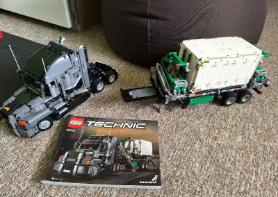 LEGO® Technic 42078 Mack kamion