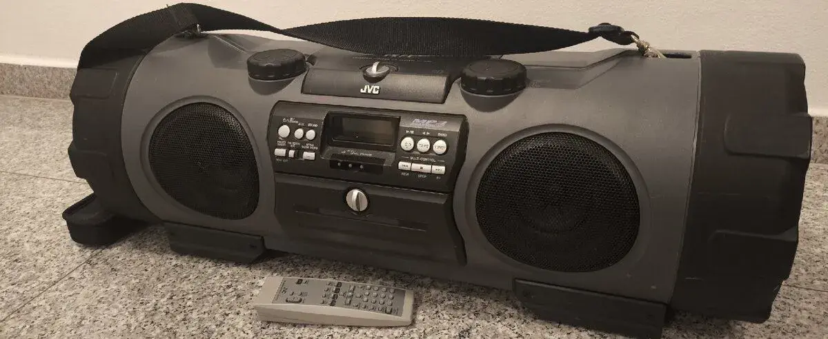 JVC RV-NB1 Boomblaster (Kaboom) – plně funkční, komplet