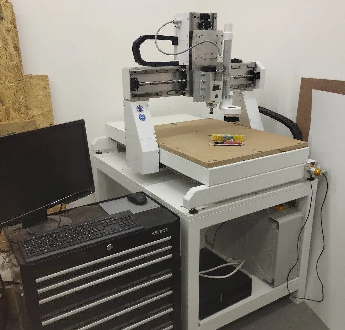 CNC frézka / router 780x620
